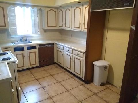 1645 E Raines Rd, Memphis, TN 38116 photo 10
