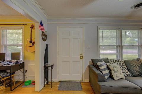 1387 Dearing Rd, Memphis, TN 38117 photo 2