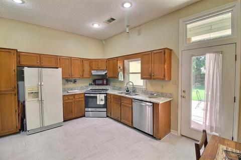 397 Ashley Dr, Collierville, TN 38017 photo 12