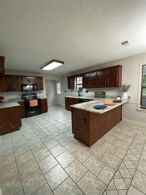 7449 Third Rd, Bartlett, TN 38135 photo 3