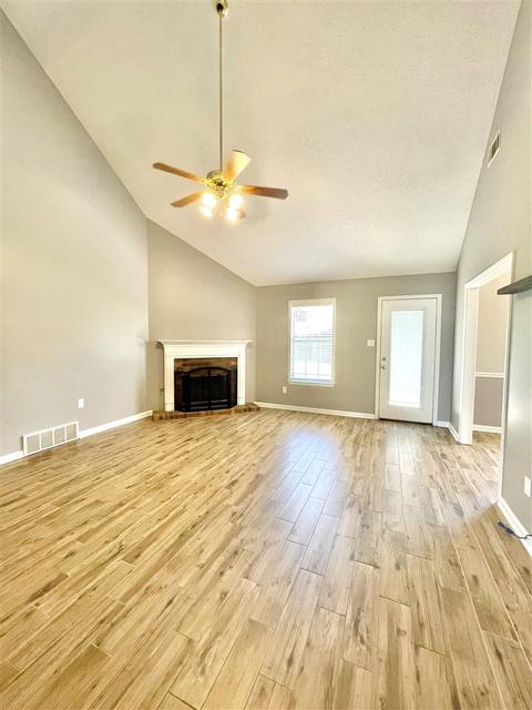 1476 Wolf Ridge Dr, Collierville, TN 38017 photo 2