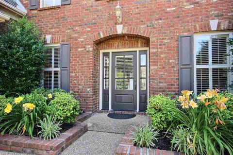 158 E Porter Run Dr, Collierville, TN 38017 photo 2