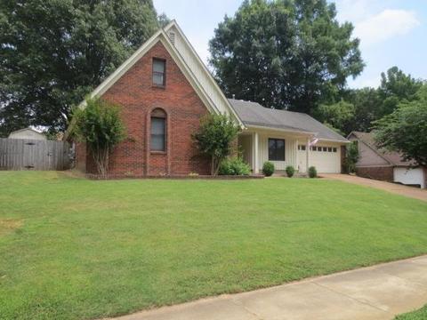 3764 Oak Forest Dr, Bartlett, TN 38135 photo 1
