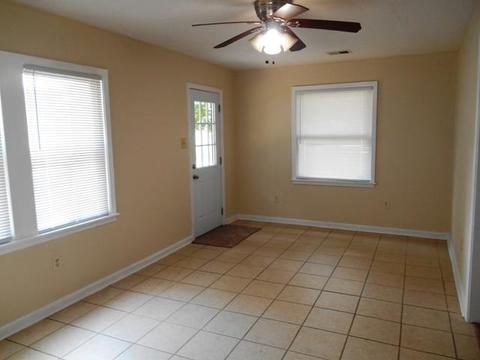 828 Douglas St, Covington, TN 38019 photo 3
