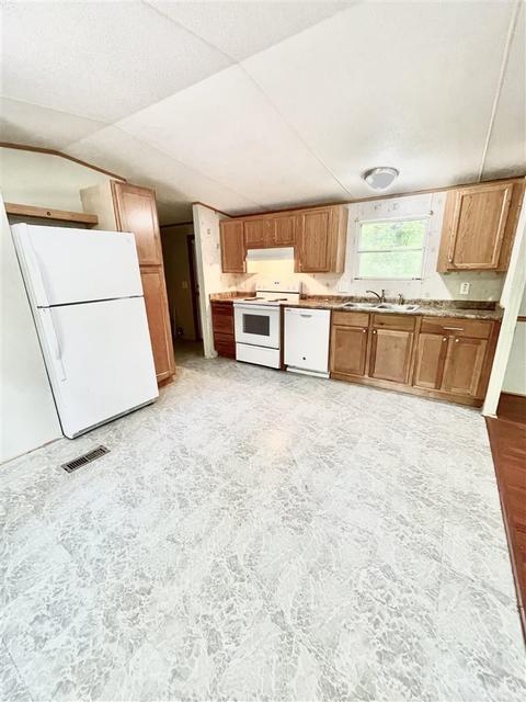 1654 Tate Rd, Drummonds, TN 38023 photo 4