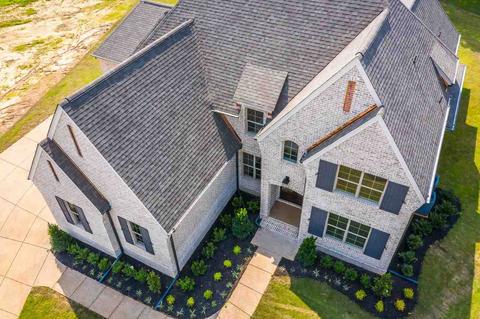 712 E Cypress View Cir, Collierville, TN 38017 photo 1