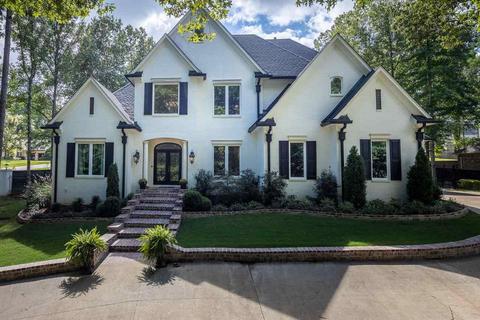 6237 E Creekside Dr, Olive Branch, MS 38654 photo 1