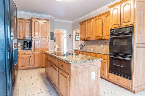 560 Roehampton Cv, Collierville, TN 38017 photo 3