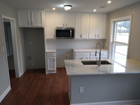 334 E Raines Rd, Memphis, TN 38109 photo 5