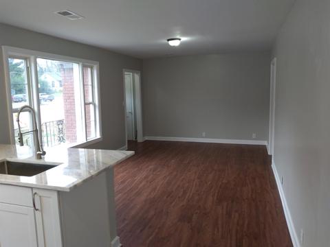 334 E Raines Rd, Memphis, TN 38109 photo 3