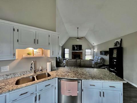 1462 Simmons Rd, Drummonds, TN 38023 photo 9