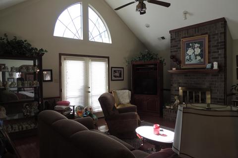 349 E White Rd, Collierville, TN 38017 photo 6