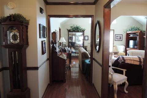 349 E White Rd, Collierville, TN 38017 photo 4