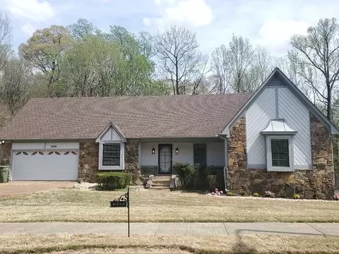 3060 Beechrun Dr, Memphis, TN 38128 photo 1