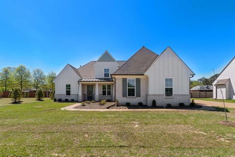 12345 Wilson Lake Dr, Arlington, TN 38002