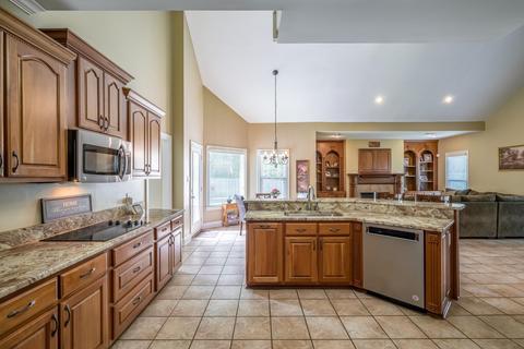 1371 Colbert Cv, Collierville, TN 38017 photo 9