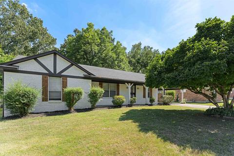 5159 Downs Dr, Memphis, TN 38135 photo 2