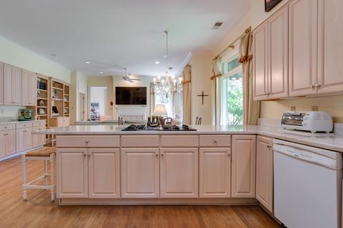 5557 Hackberry Cv, Memphis, TN 38120 photo 8