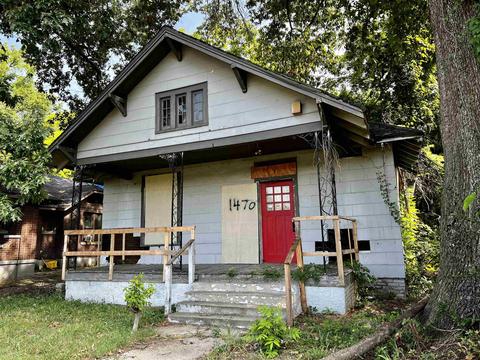 1470 Walker Ave, Memphis, TN 38114