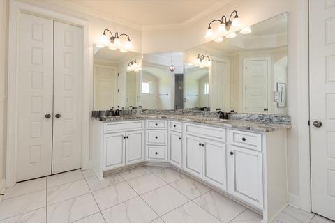 652 Cedar Shadows Cir E, Collierville, TN 38017 photo 9