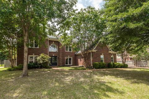 1095 Sunriver Dr, Collierville, TN 38017 photo 1