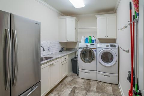 421 Erwin Dr, Memphis, TN 38117 photo 22