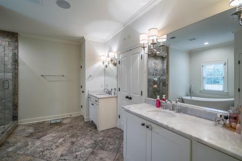 421 Erwin Dr, Memphis, TN 38117 photo 13