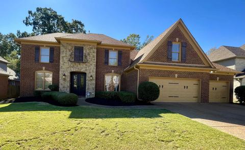 8981 River Knoll Dr, Cordova, TN 38016