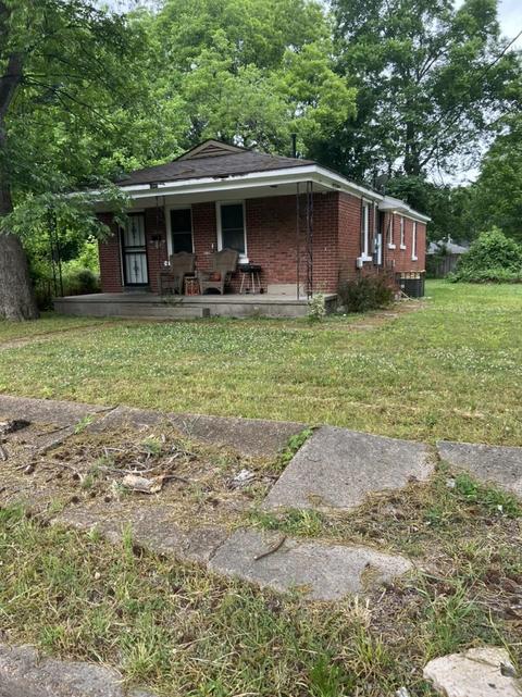 1345 Austin St, Memphis, TN 38108 | 2 Photos | MLS #10135460 - Movoto