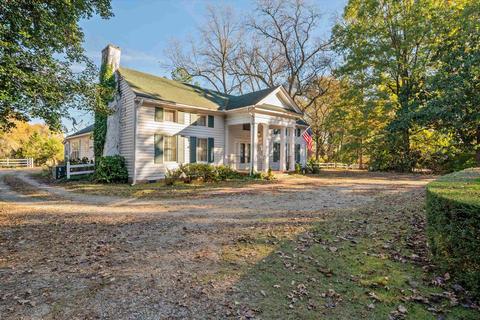 4375 Old Forest Rd, Memphis, TN 38125