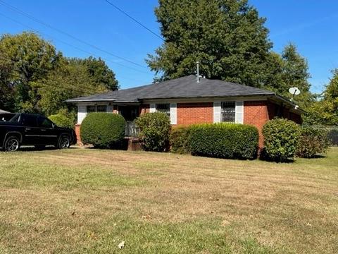 18 E Rollins Rd, Memphis, TN 38109 photo 1