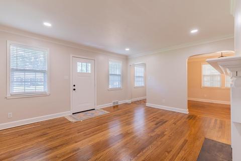 210 Edwin Cir, Memphis, TN 38104 photo 5