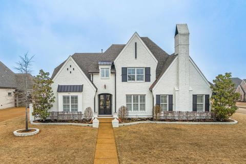 1361 Conser St, Collierville, TN 38017