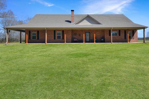 425 Honeysuckle Rd, Moscow, TN 38057