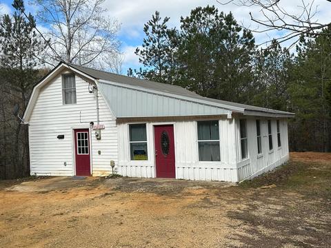 590 Burks Rd, Savannah, TN 38372