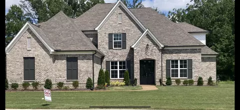 4912 Maple Walk Dr, Lakeland, TN 38002