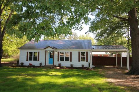 34 Church Ave, Brighton, TN 38011