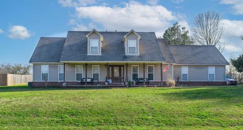 612 Roseland Dr, Brighton, TN 38011