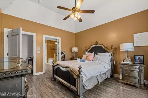 8553 S Trinity Park Dr, Olive Branch, MS 38654 photo 16