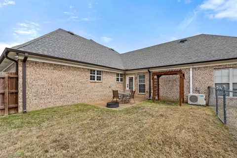 8553 S Trinity Park Dr, Olive Branch, MS 38654 photo 4