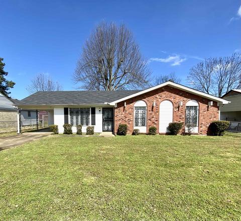 20 W Paxton Ln, Memphis, TN 38109