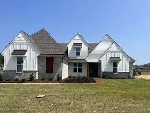 265 Burrow Dr, Piperton, TN 38017