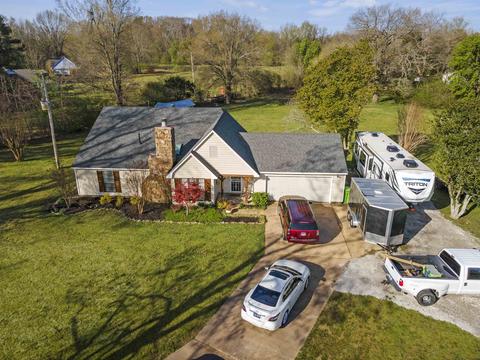 9335 Osborn Rd, Arlington, TN 38002
