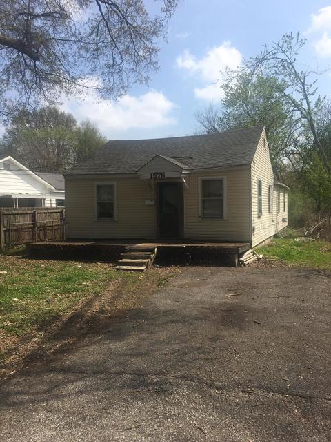 1576 S Highland Ave, Memphis, TN 38111