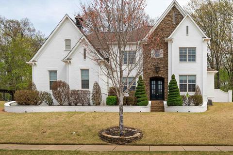 4754 Maple Forest Dr, Lakeland, TN 38002