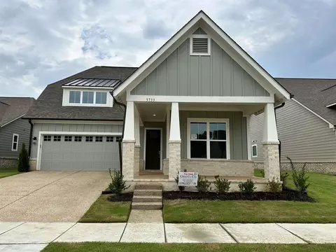 5733 Hollow Oak Dr E, Arlington, TN 38002