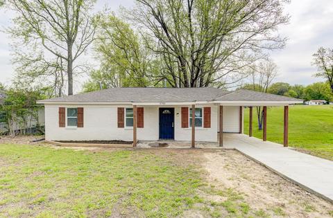 3740 Hawkins Mill Rd, Memphis, TN 38128