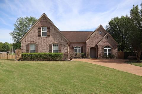 4760 Sugarcrest Ln, Bartlett, TN 38135