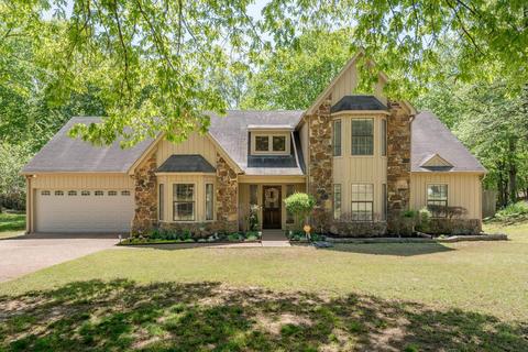 8533 E Chippingham Dr, Memphis, TN 38016
