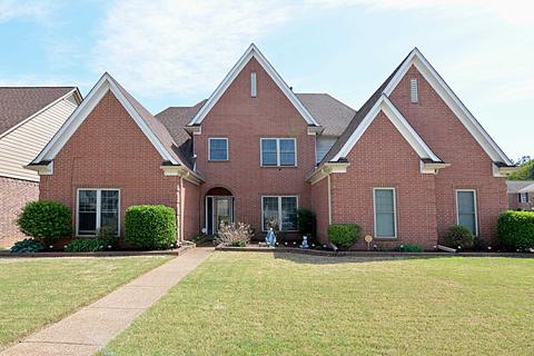 7453 Morgan House Dr, Memphis, TN 38125